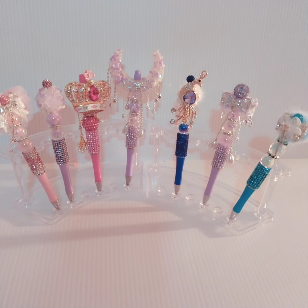 Writing pens - Picture 2 of 4